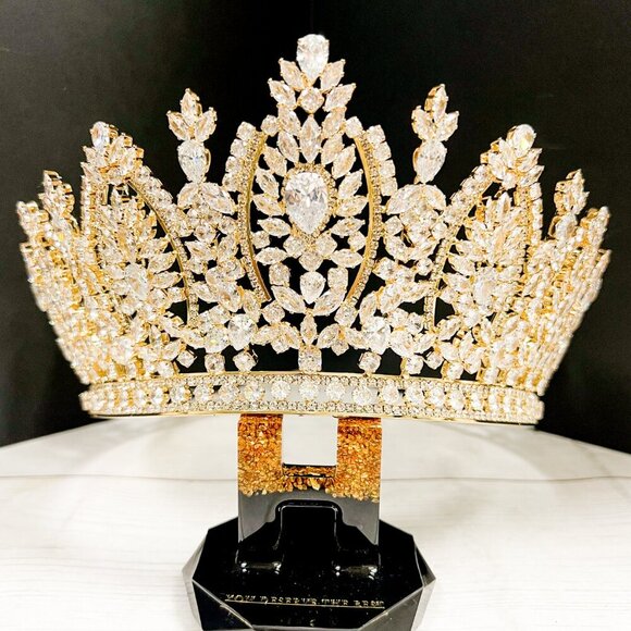 Bridal Headpiece, Wedding gold crown, Royal Princess Tiara, Cubic Zirconia Crown main image 4